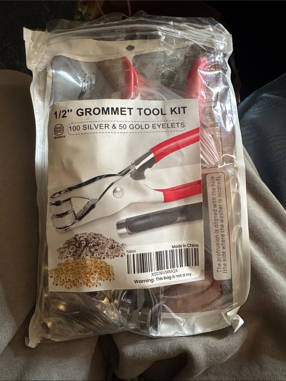 1/2" Grommet Tool Kit with Silver & Gold Eyelets - Red Handle